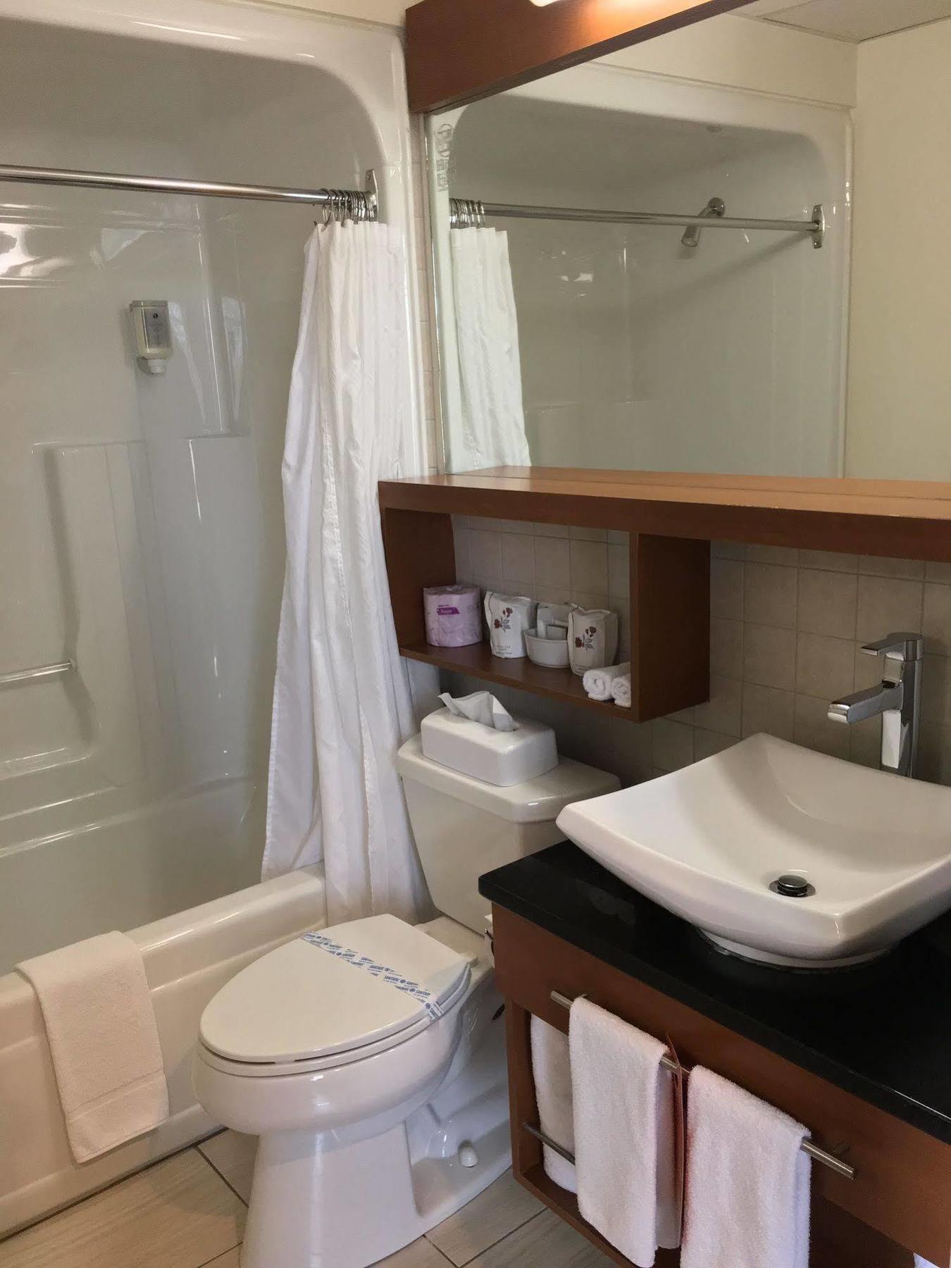 Hotel Du Fjord Chicoutimi Eksteriør billede